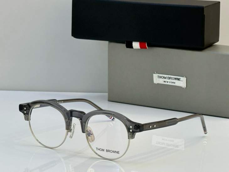 Picture of Thom Browne Sunglasses _SKUfw65039649fw